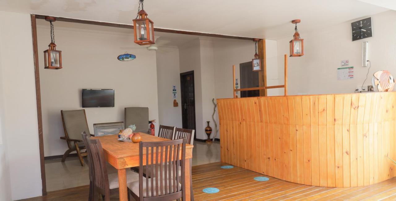Orimas Retreat Hotell Thulusdhoo Eksteriør bilde