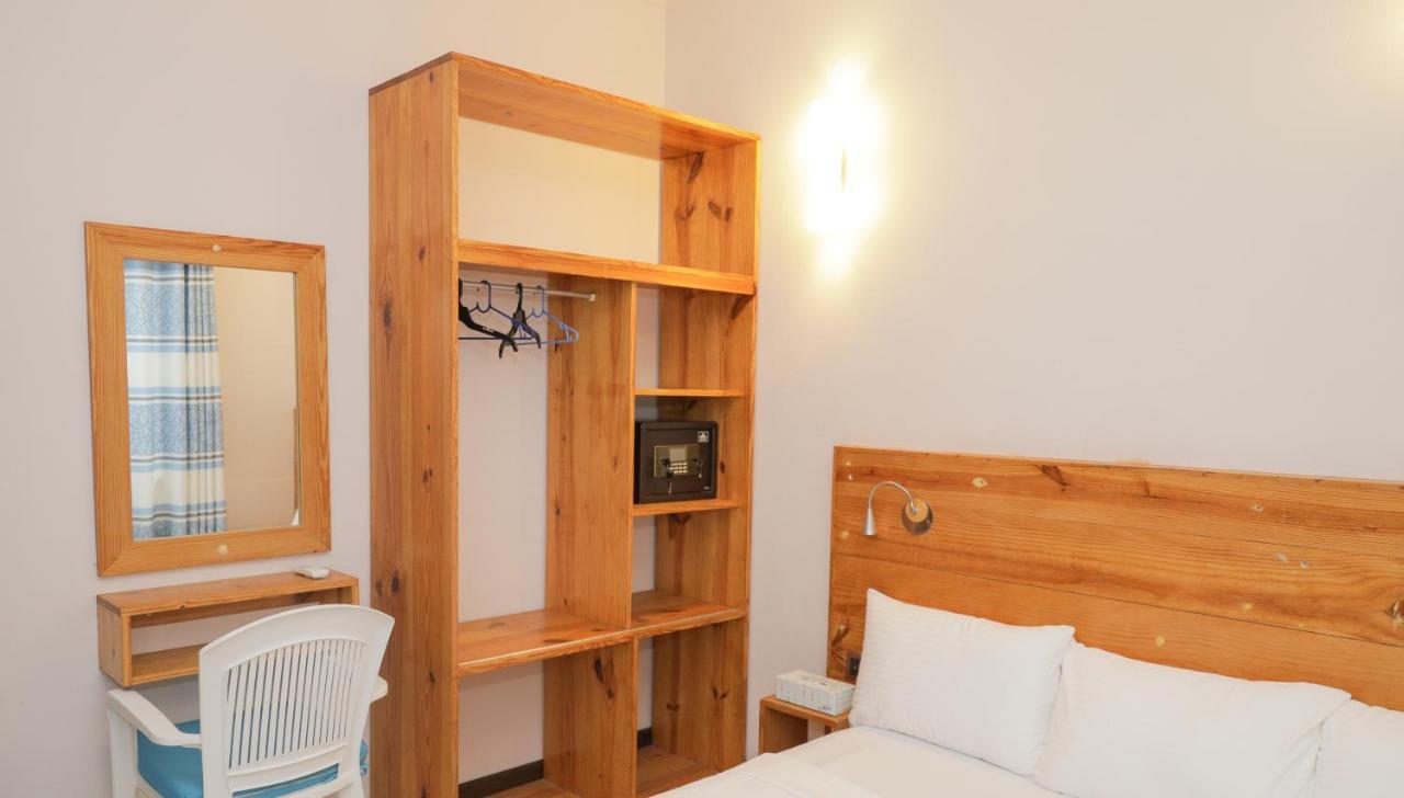 Orimas Retreat Hotell Thulusdhoo Eksteriør bilde